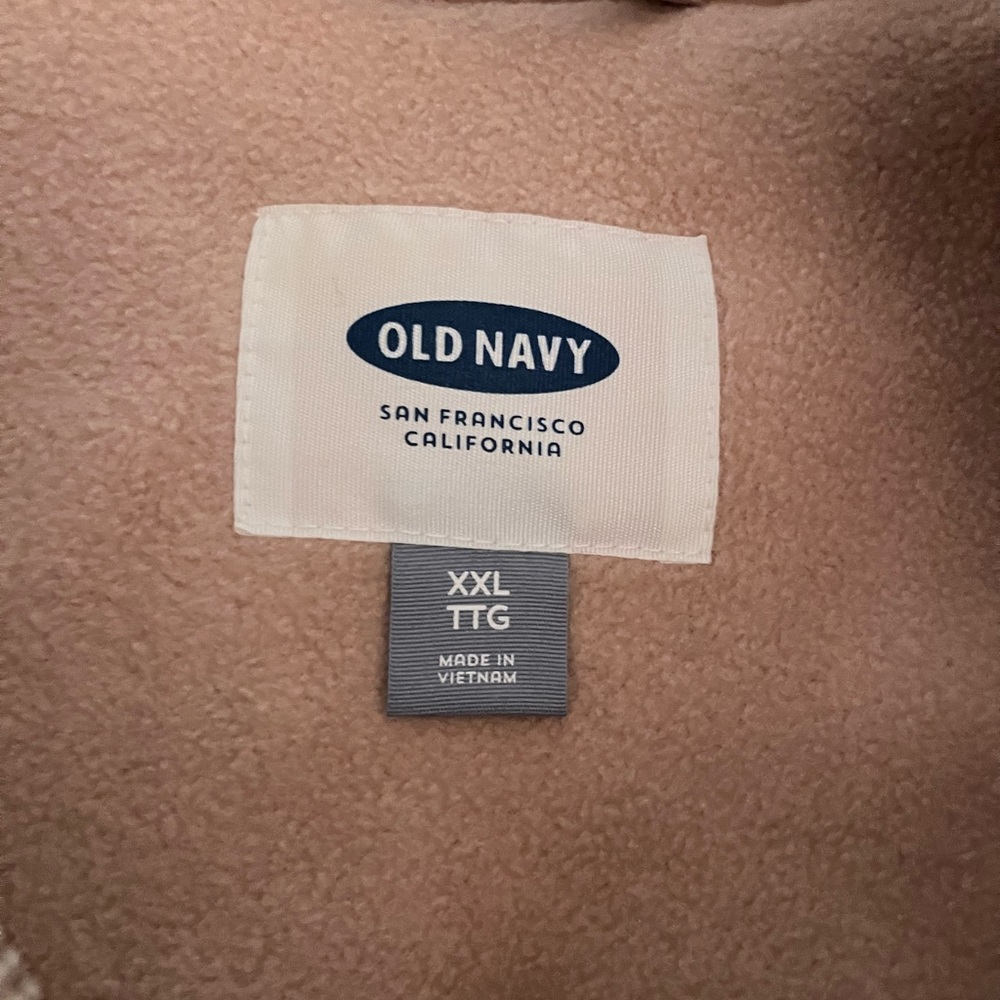 Old Navy Quilted Puffer Vest in Dusty Rose - Picture 3 of 3